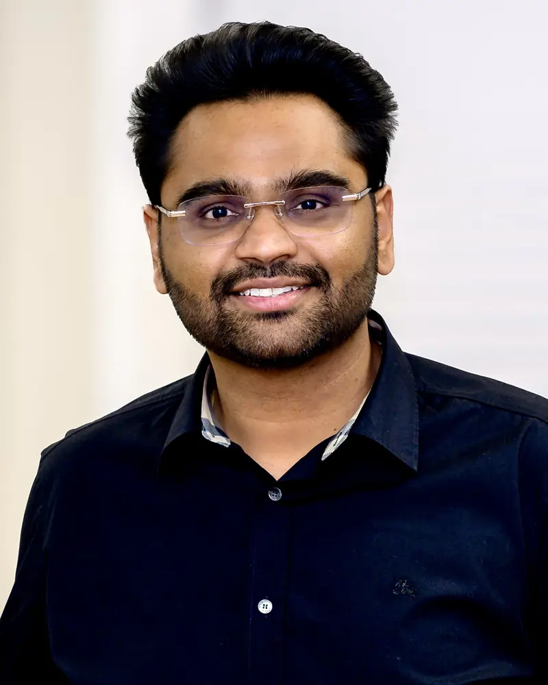 Dr. Sunit Jain, expert doctor at Springfield Dental & Tri City Dental